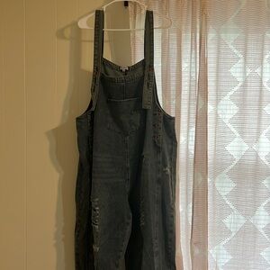 Fehrmvi baggy overalls Brand new 	
Frankie Denim Overalls